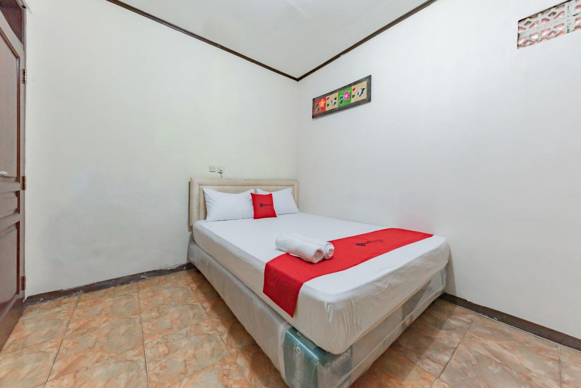 Reddoorz Near Cikole Lembang Hotel ภายนอก รูปภาพ