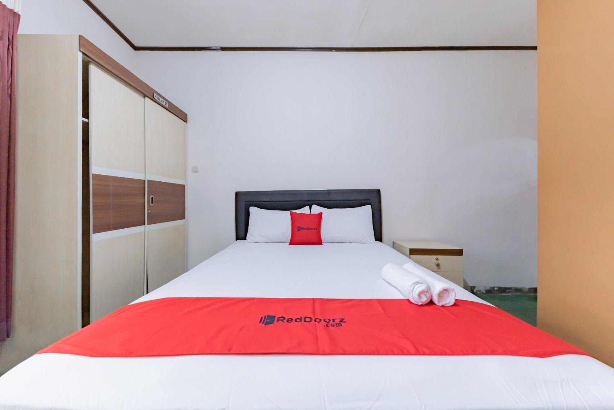 Reddoorz Near Cikole Lembang Hotel ภายนอก รูปภาพ